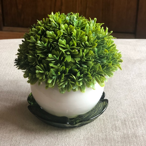 Green Fire and Ice-like Ashtray / Trinket Dish - Picture 3 of 3